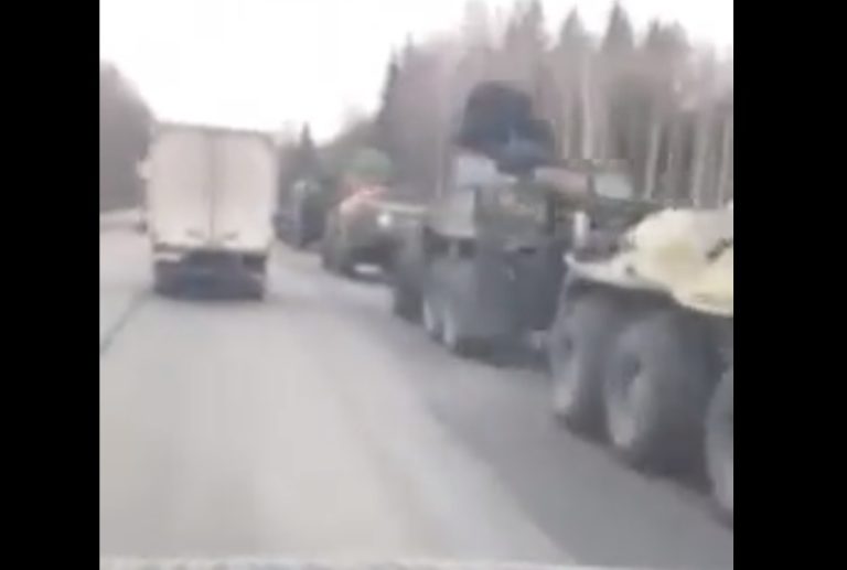 Военная колонна РФ под Псковом: Минобороны призвало латвийцев не паниковать