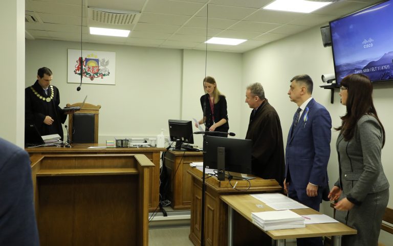 Прокурор: Коссовичу предложили взятку в 2,1 млн жестом из двух пальцев