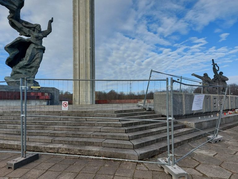 После событий в парке Победы к протестам призывают и сторонники 9 мая, и люди, осуждающие российскую агрессию