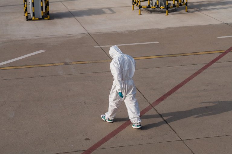 Перевощиков: осенью можно ждать нового подъема заболеваемости COVID-19