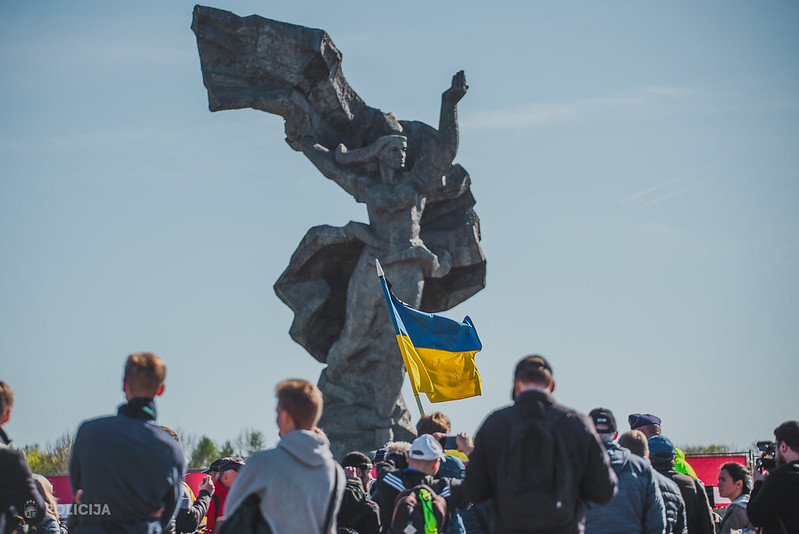 От памятника Свободы до парка Победы: в пятницу пройдет шествие «За избавление от советского наследия»