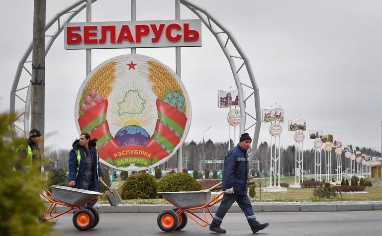 Жители Латвии ездят в Белоруссию, игнорируя предупреждения МИД