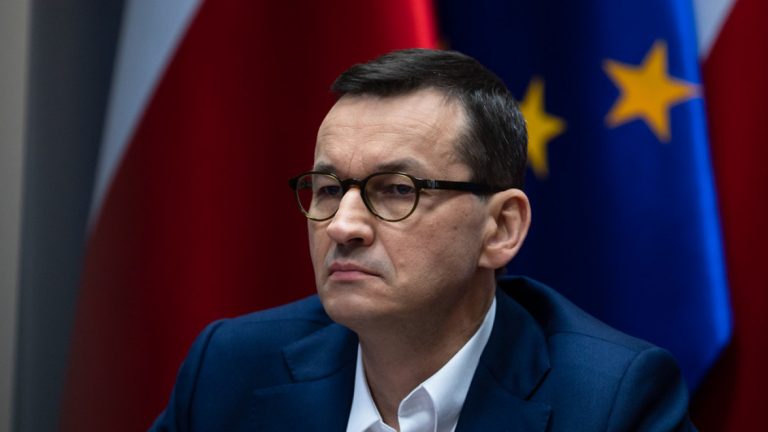 Норвегия должна поделиться сверхприбылью от нефти и газа — премьер Польши