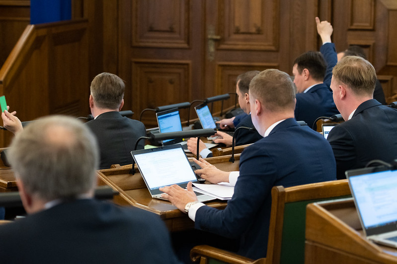 Принятие закона о гражданском союзе под угрозой. Депутатов подозревают в продаже голосов