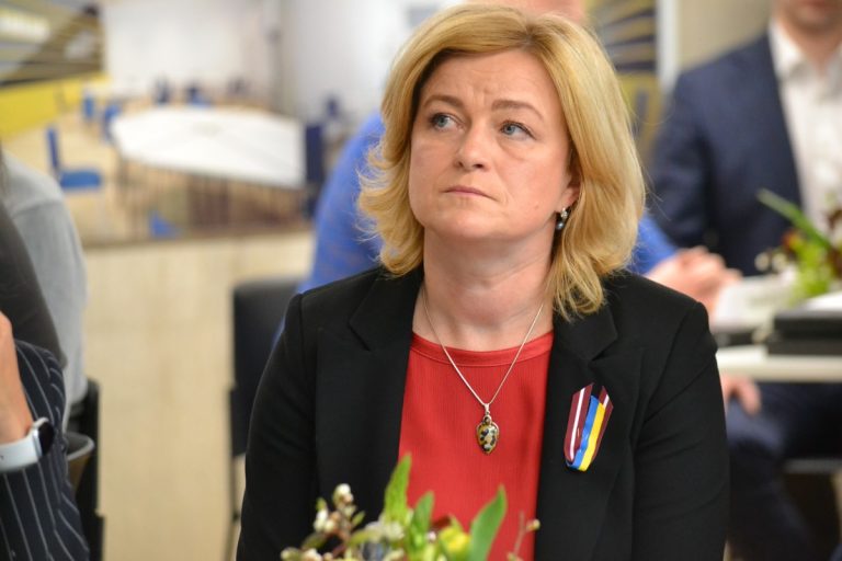 Министр экономики: в новом отопительном сезоне нуждающихся в поддержке может стать вчетверо больше