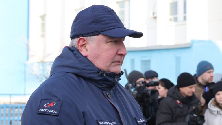 «Мы уничтожим НАТО за полчаса»: Дмитрий Рогозин