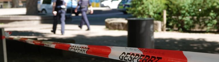 Неизвестный совершил нападение с ножом возле школы в Германии