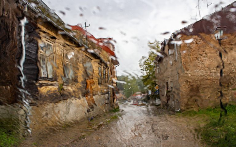 Погода на пятницу, 10 июня: пасмурно, дождливо