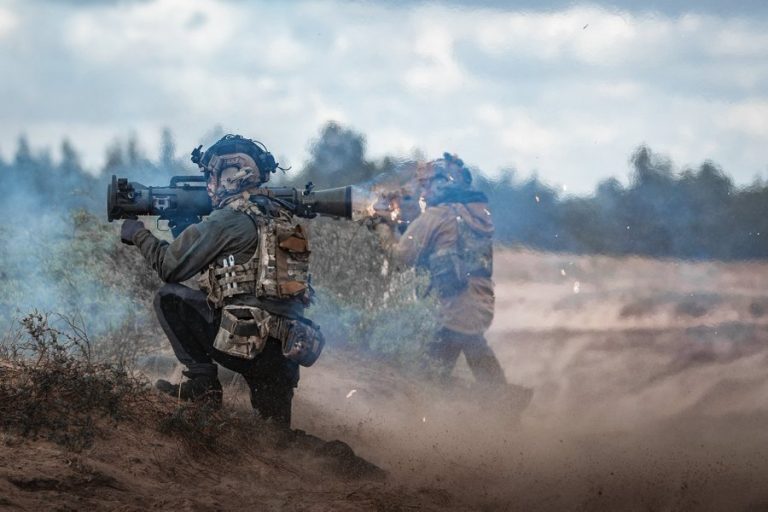 На рижской военной базе в Даугавгриве пройдут стрельбы! Население призвали к спокойствию
