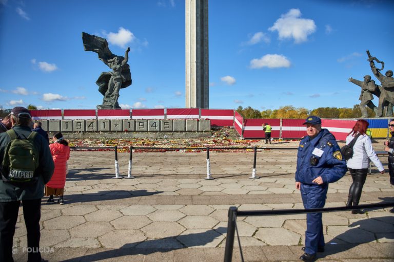 Что будет находиться в парке Победы на месте снесенного памятника? У архитекторов есть идеи