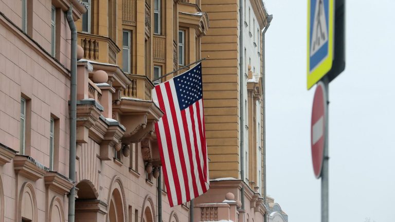 Мэрия Москвы переименовала территорию у посольства США в площадь ДНР