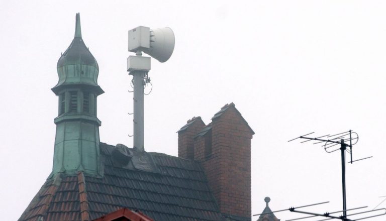 В Латвии на три минуты включат сирены тревоги