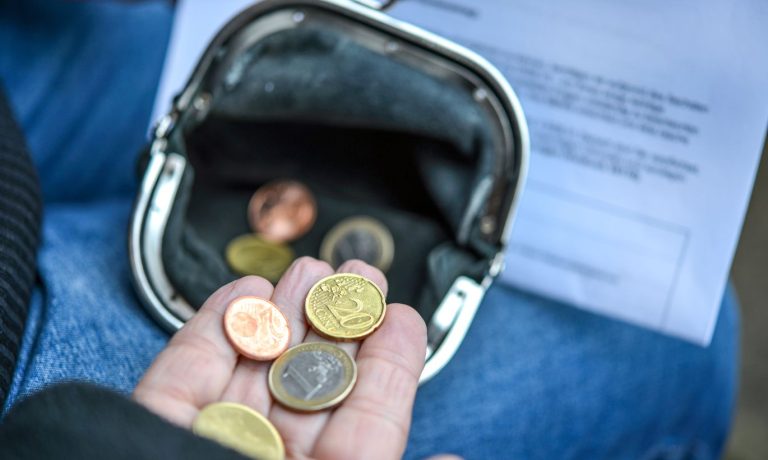 Более ранняя индексация пенсий? Депутаты отозвали подписи и на этой неделе решения принимать не будут