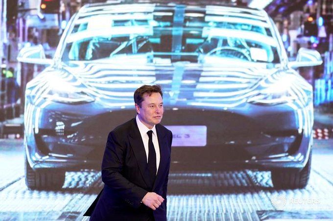 «Очень плохое предчувствие»: Маск сокращает персонал Tesla на фоне спада мировой экономики