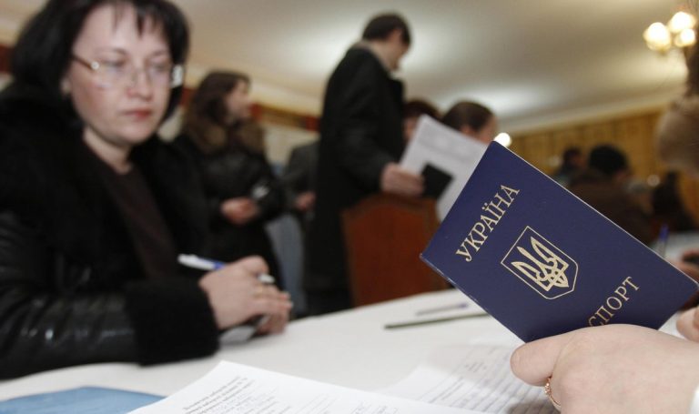ГПСС: большинство украинских беженцев едет через Латвию транзитом