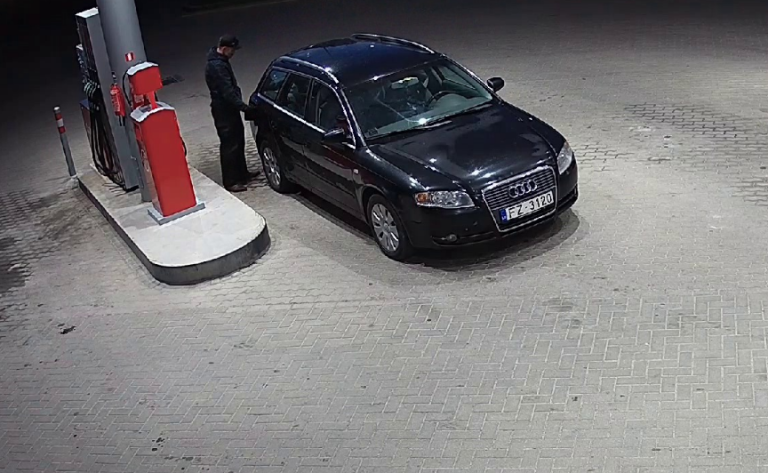 Заправился на 240 евро и не заплатил: полиция разыскивает владельца Audi с крадеными номерами