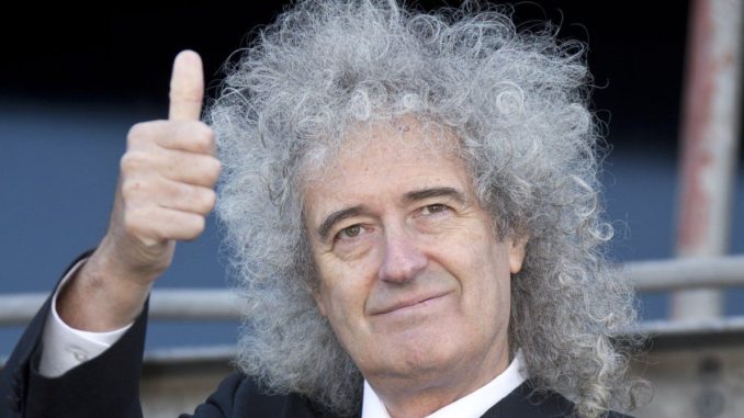 Гитарист Queen Брайан Мэй получил почетную докторскую степень