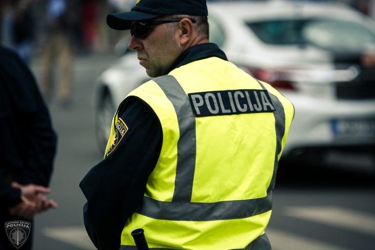 В районе Московского Форштадта полиция задержала четверых мужчин за торговлю наркотиками