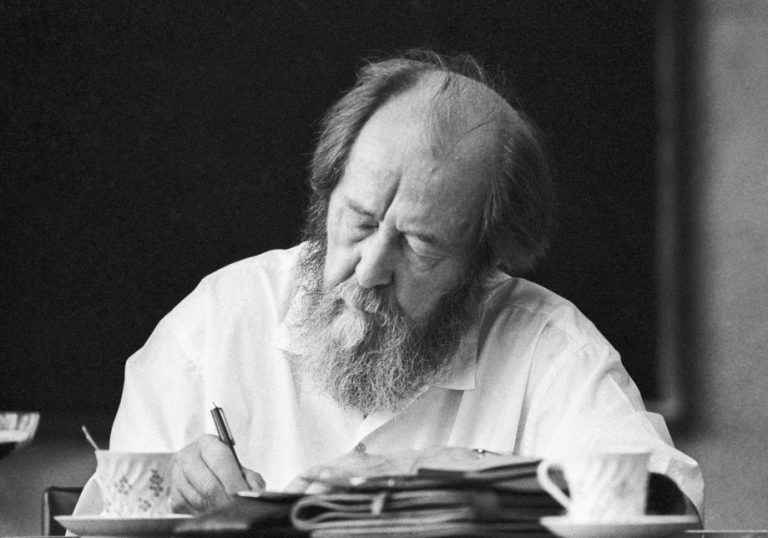 Так говорил Солженицын: про зависть и другие яркие цитаты о нашей жизни