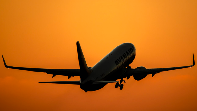 Работники Ryanair в Испании планируют бастовать каждую неделю до января 2023 года