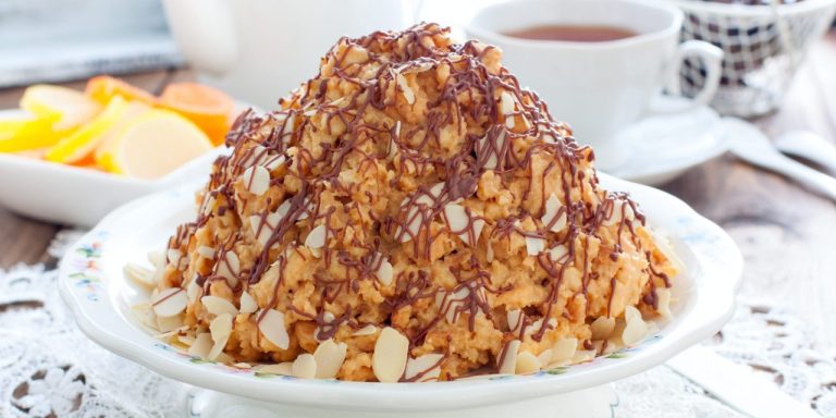 Готовим «Муравейник» из печенья: без выпечки, но очень вкусно
