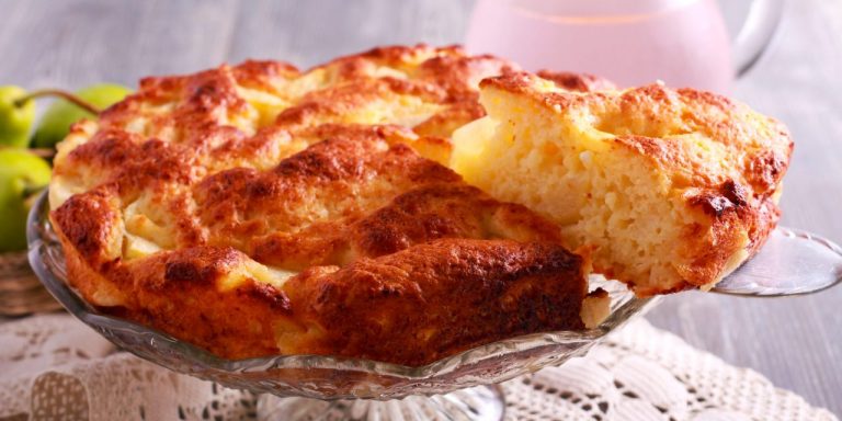 Готовим нежный пирог с рикоттой и грушами