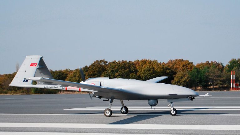 Латвийцы начали жертвовать деньги на беспилотник Bayraktar для Украины