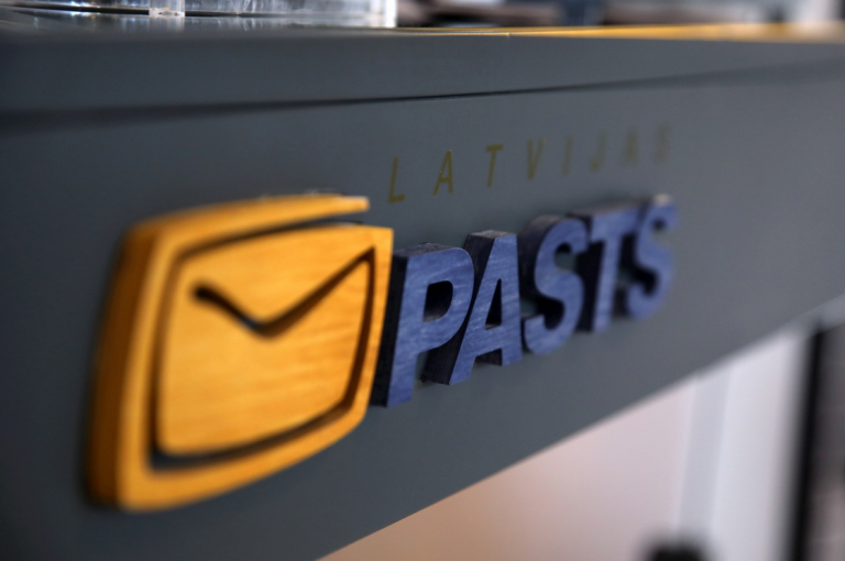 Latvijas pasts вновь предупреждает о мошенниках