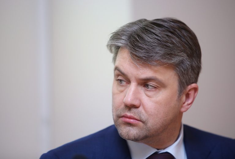 Омбудсмен: детям нацменьшинств надо обеспечить изучение языка и культуры