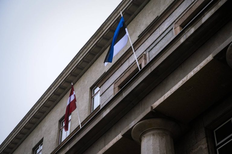 Эстония сегодня празднует День независимости. Латвия ее поздравила
