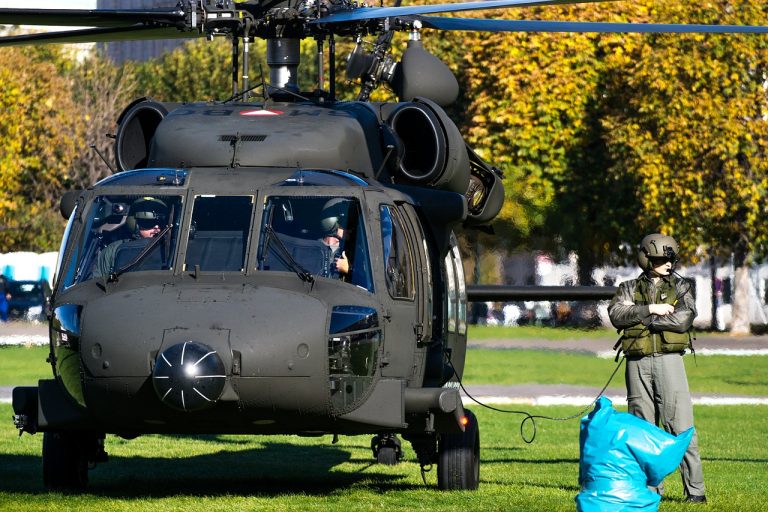 Латвия намерена приобрести у США еще несколько вертолетов Black Hawk