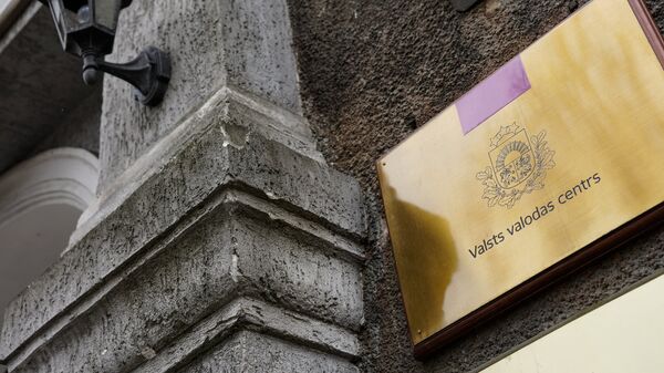 Латвийцы начали жаловаться на украинских беженцев в ЦГЯ из-за незнания госязыка