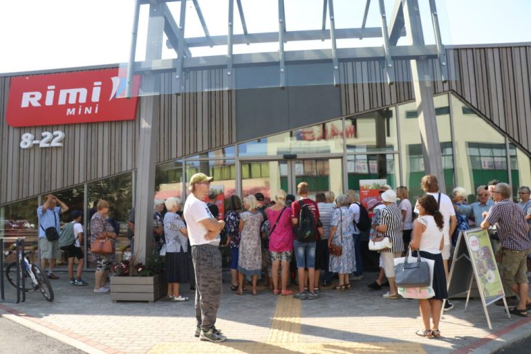 В Алуксне открылся первый магазин Rimi