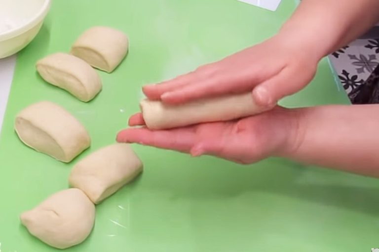 Время есть: готовим пышные булочки на молоке