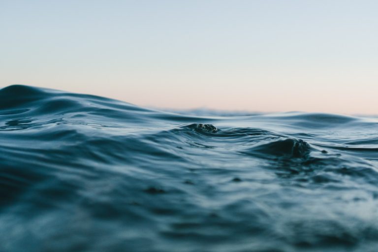 Температура воды в Юрмале — около +18 градусов
