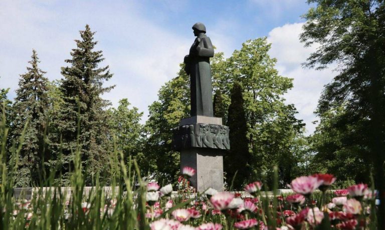 Резекненского «Алешу» вскоре снесут, переноса на кладбище не будет