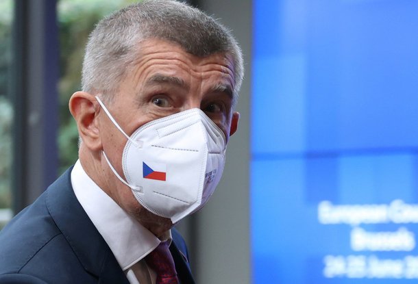 В Чехии за неделю до выборов лидируют евроскептики