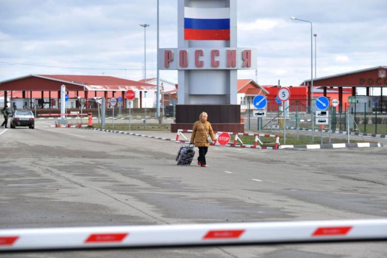 С сегодняшнего дня в Латвию больше не пускают российских туристов