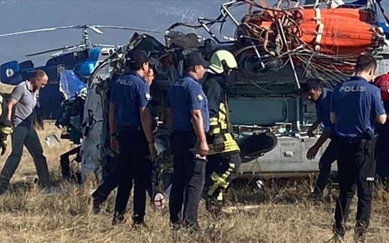В Турции разбился российский пожарный вертолет