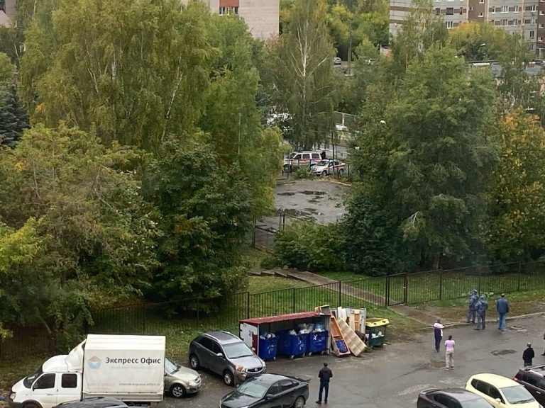 В ижевской школе произошла стрельба, есть погибшие