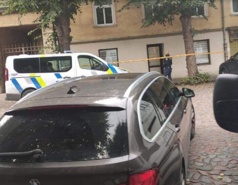 «Она пришла меня убивать»: учительница, пострадавшая от студентки, рассказала о нападении