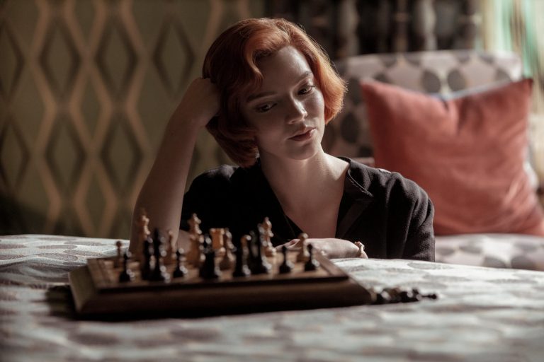 Netflix урегулировал дело о клевете в адрес грузинской шахматистки в сериале «Ход королевы»