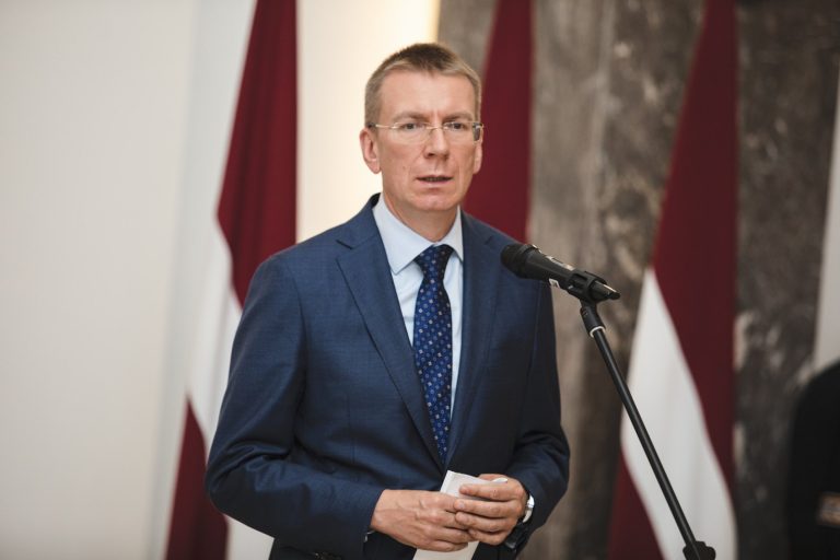 Латвийские дипломаты, находящиеся в Киеве, не пострадали и находятся в безопасности