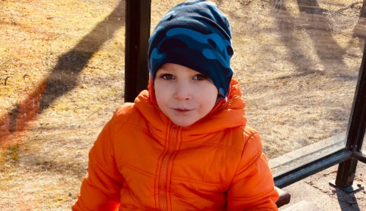5-летнему Оскару из Плявиняс нужна помощь на оплату лечения стволовыми клетками