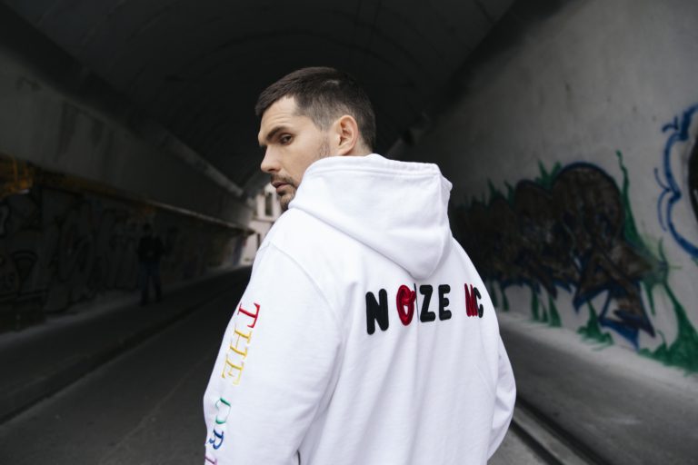 В Риге с большим концертом выступит Noize MC