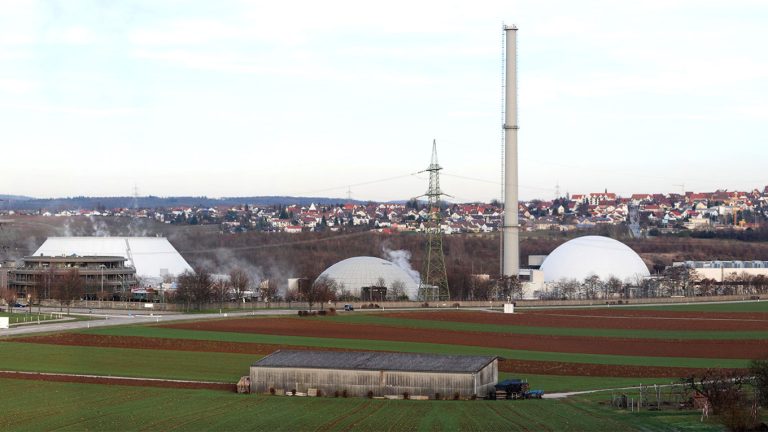 Германия продлевает работу АЭС из-за газового кризиса