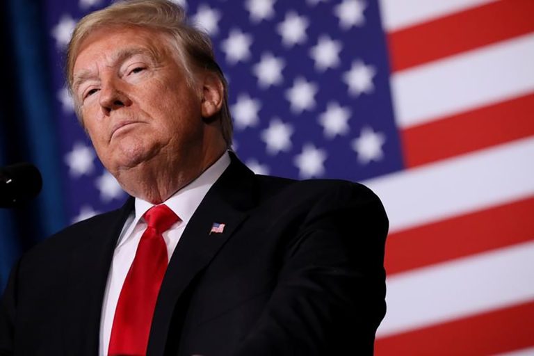 Экс-президент Трамп указал ложные данные о возможных махинациях на выборах