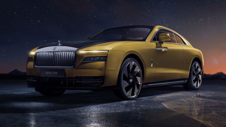 Rolls-Royce представил свой первый серийный электрокар