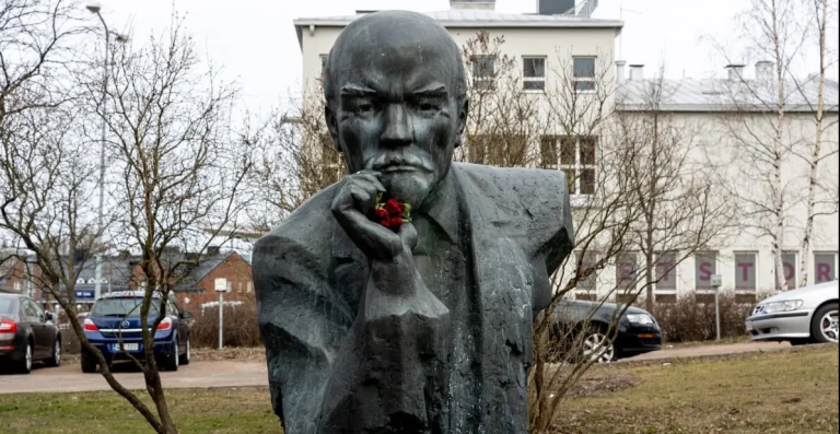 В Финляндии демонтировали последний в стране памятник Ленину