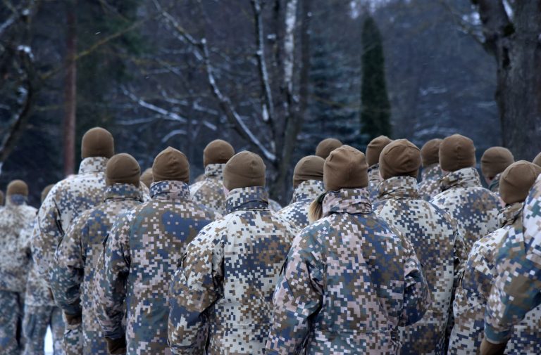 В случае мобилизации члены Земессардзе будут зачислены на действительную службу как солдаты